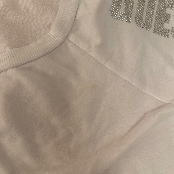 Over sized off the shoulder guess shirt - Picture 3 of 3